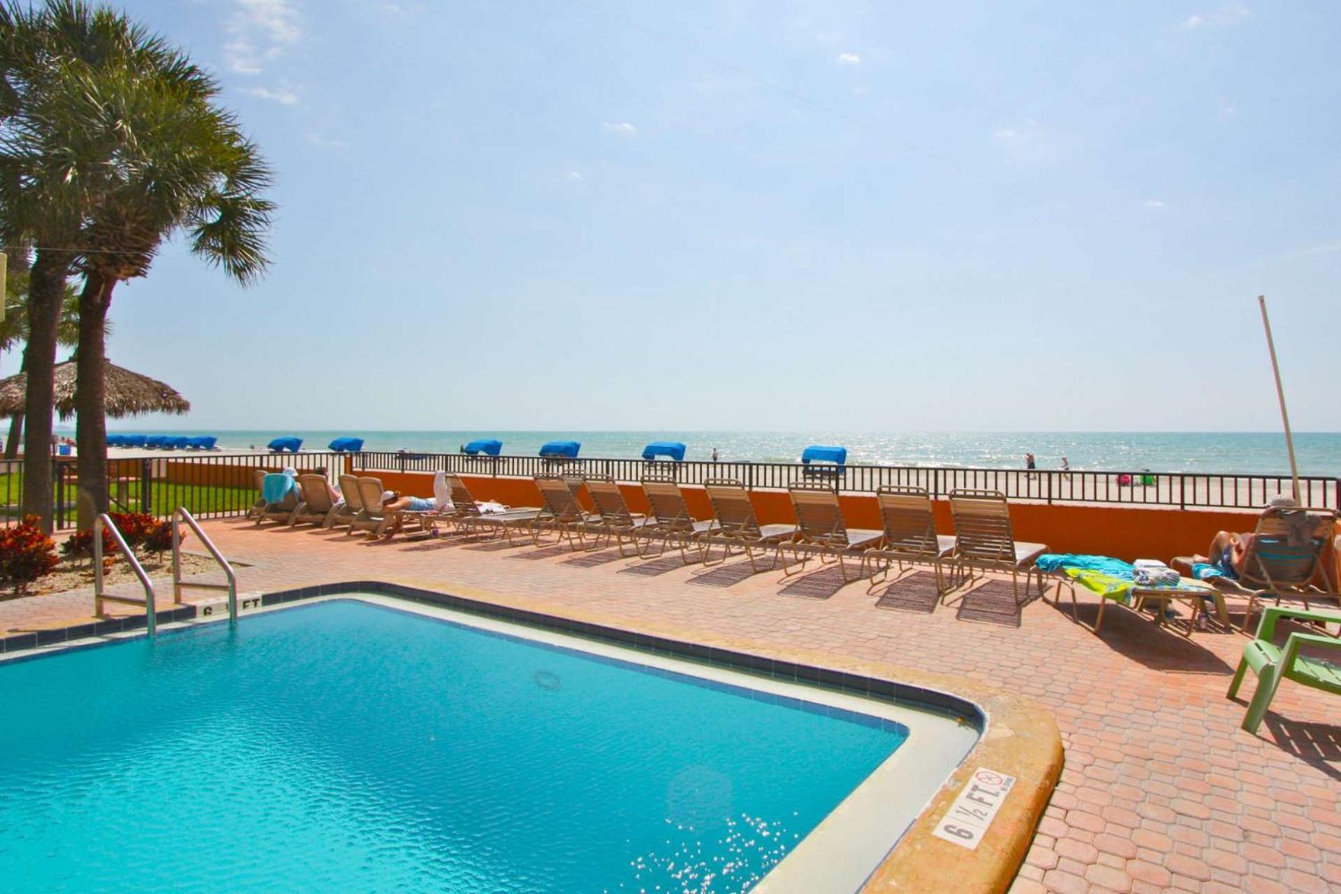 100 - Las Brisas เซนต์พีทบีช ภายนอก รูปภาพ